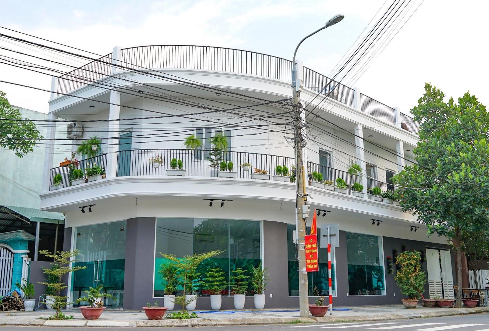 Local White House - Ecofriendly Homestay Da Nang Exterior foto
